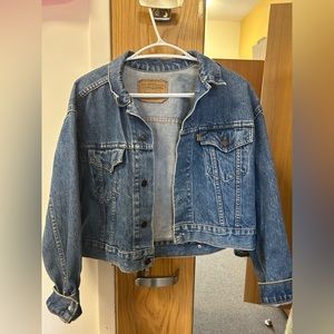 oversized levi’s denim jacket